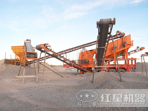 機(jī)制砂生產(chǎn)線現(xiàn)場(chǎng) 機(jī)制砂生產(chǎn)線現(xiàn)場(chǎng)