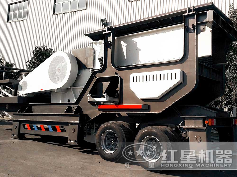 移動破碎機(jī)實拍 移動破碎機(jī)實拍