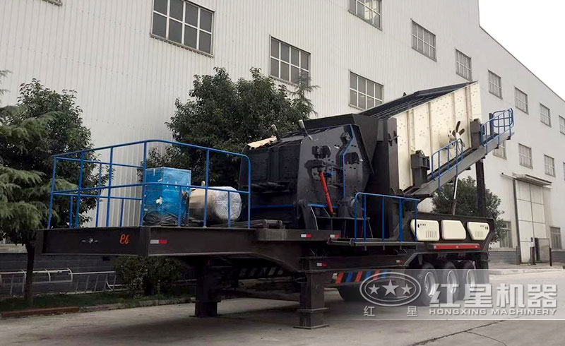 礦用移動(dòng)破碎機(jī)設(shè)備實(shí)拍 礦用移動(dòng)破碎機(jī)設(shè)備實(shí)拍