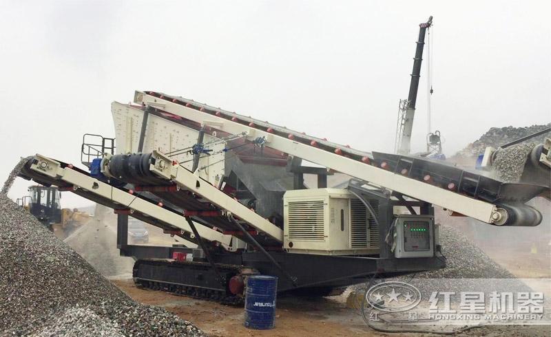 移動(dòng)振動(dòng)篩現(xiàn)場(chǎng) 移動(dòng)振動(dòng)篩現(xiàn)場(chǎng)