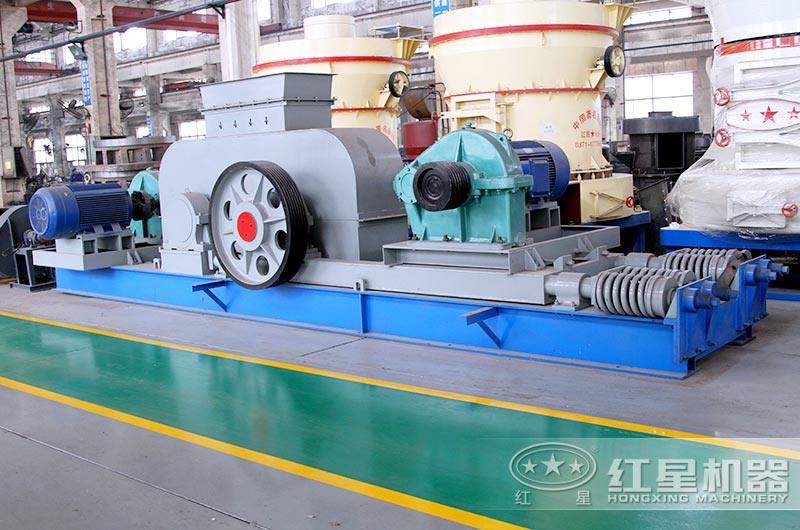 對輥式破碎機廠區(qū)實拍 對輥式破碎機廠區(qū)實拍