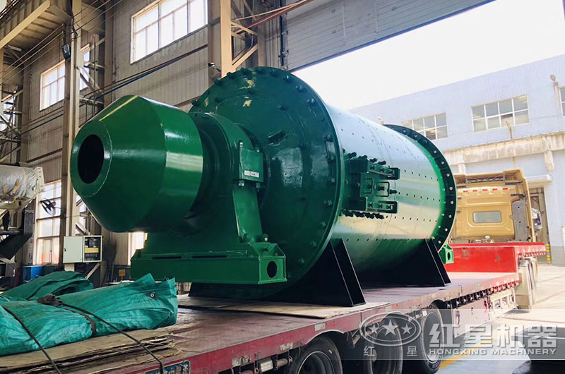 紅星球磨機(jī)裝車發(fā)往河北現(xiàn)場(chǎng) 紅星球磨機(jī)裝車發(fā)往河北現(xiàn)場(chǎng)
