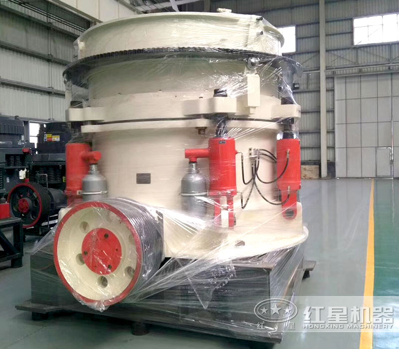 多缸液壓圓錐破碎機(jī)實拍 多缸液壓圓錐破碎機(jī)實拍