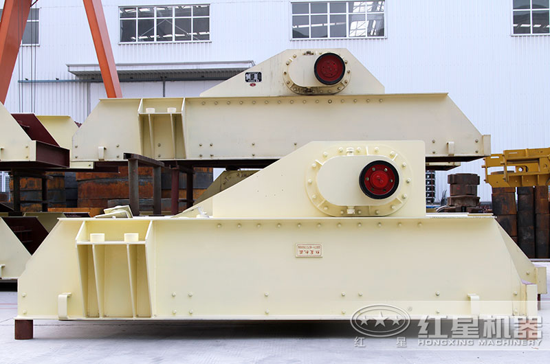 振動給料機廠區(qū)實拍高清圖片 振動給料機廠區(qū)實拍高清圖片