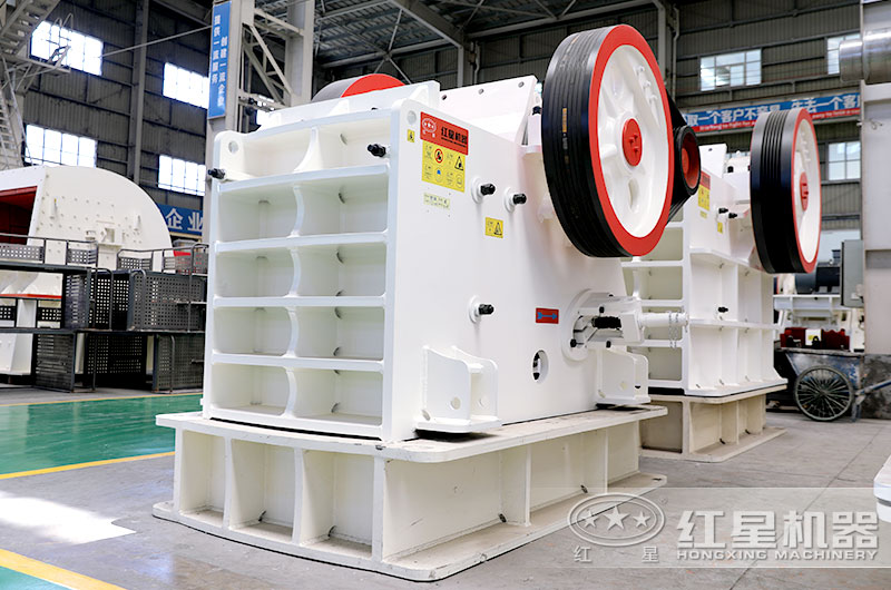 69鄂式破碎機規(guī)模中等，價格便宜合理