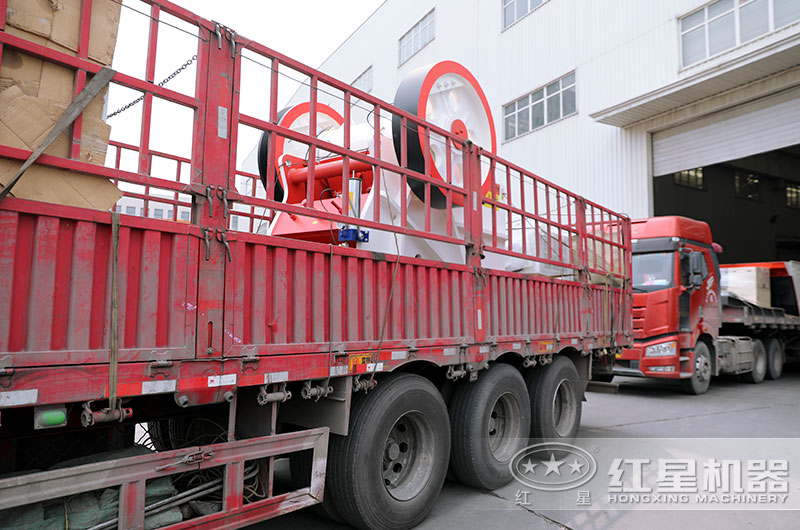 69鄂式破碎機規(guī)模中等，價格便宜合理