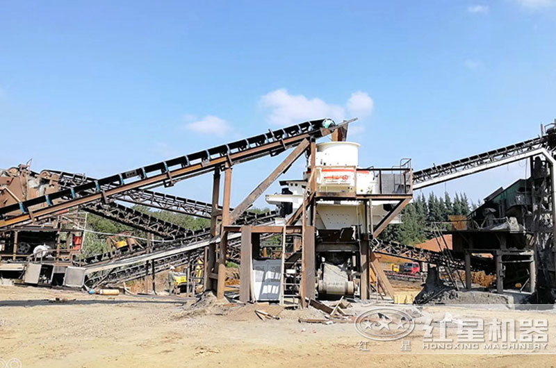 大型粗砂粉碎機——沖擊式粉碎機生產(chǎn)現(xiàn)場實拍 大型粗砂粉碎機——沖擊式粉碎機生產(chǎn)現(xiàn)場實拍