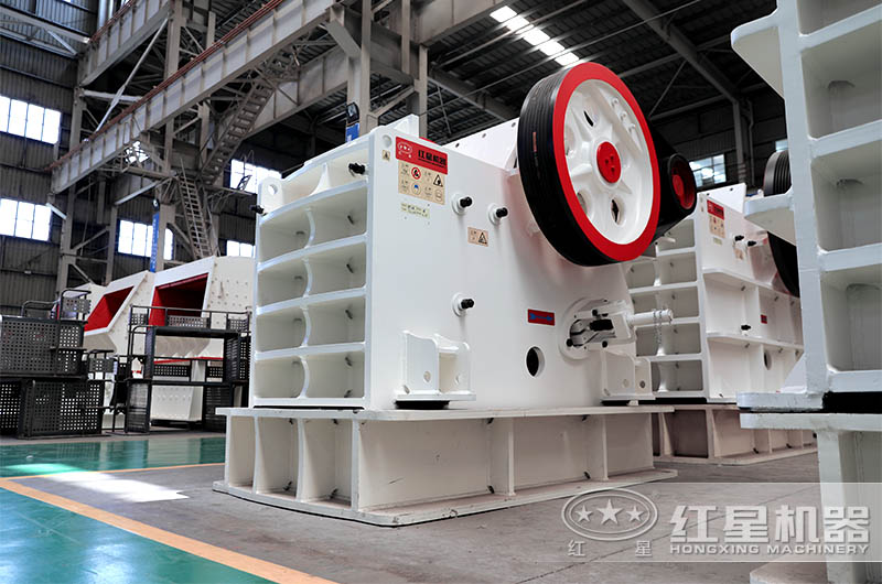 粗碎設備-顎式破碎機 粗碎設備-顎式破碎機