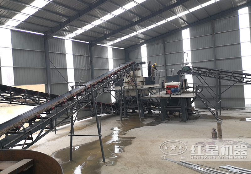 2臺(tái)顎式破碎機(jī)+沖擊式制砂機(jī)配置生產(chǎn)線 2臺(tái)顎式破碎機(jī)+沖擊式制砂機(jī)配置生產(chǎn)線