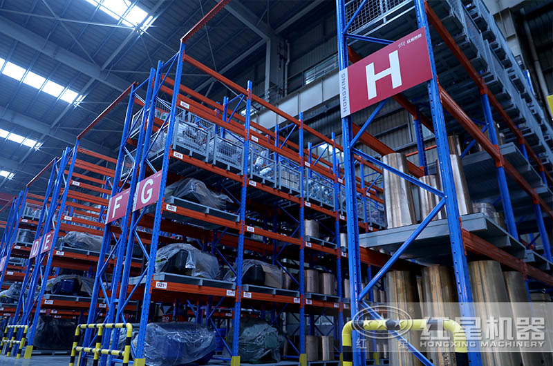 紅星廠區(qū)車間一角 紅星廠區(qū)車間一角