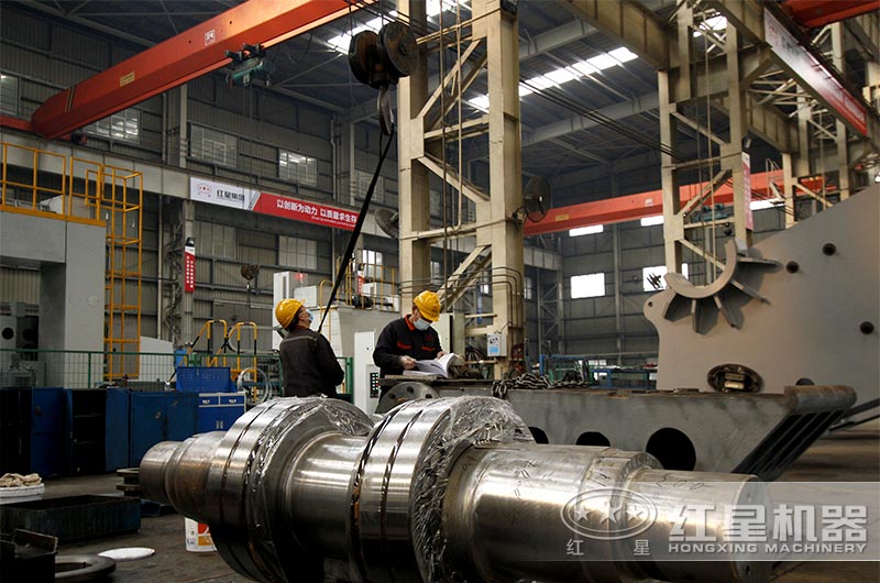 河南紅星設(shè)備制造車間 河南紅星設(shè)備制造車間